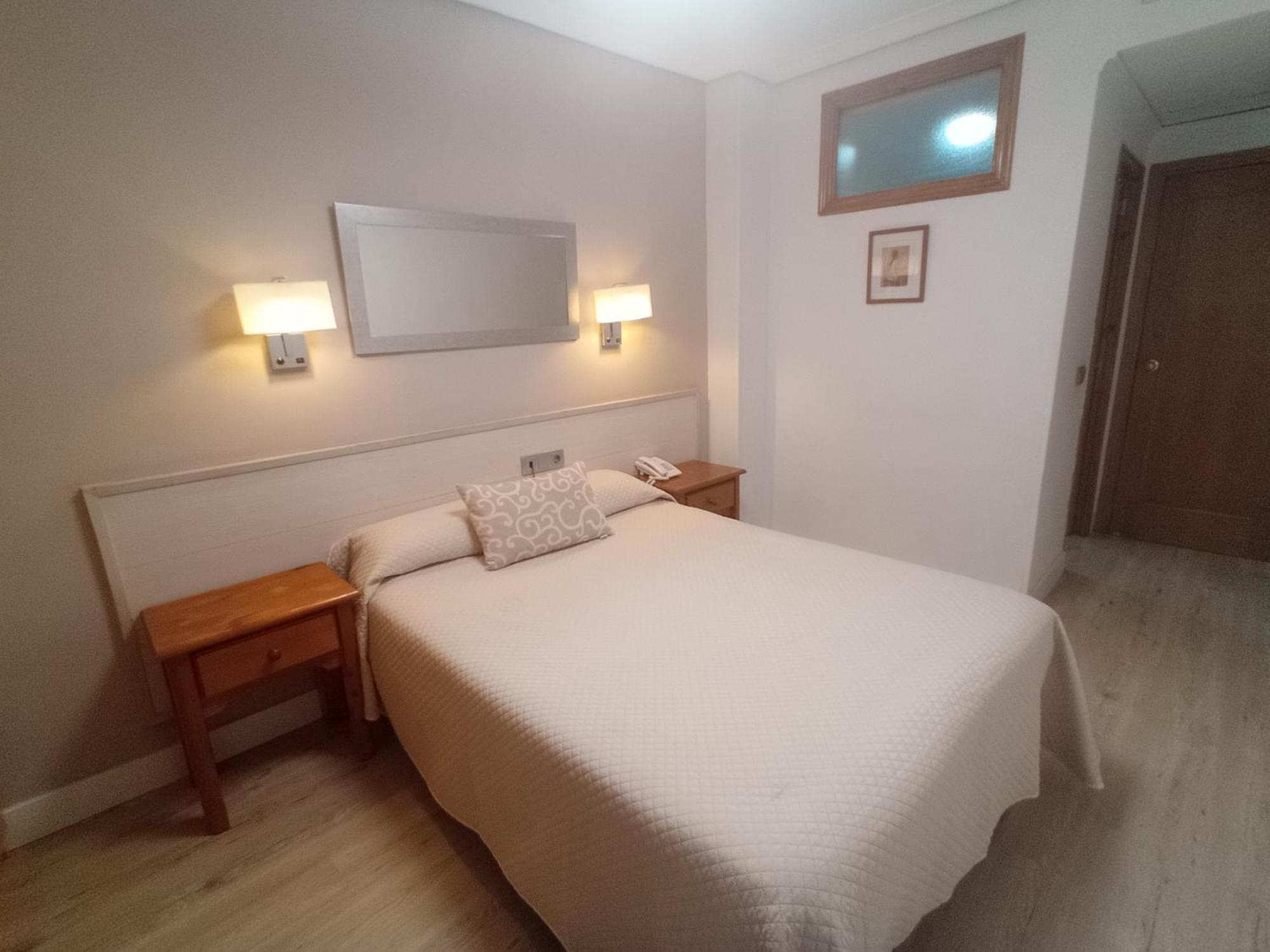 Hostal Atienzar Albacete Exterior photo