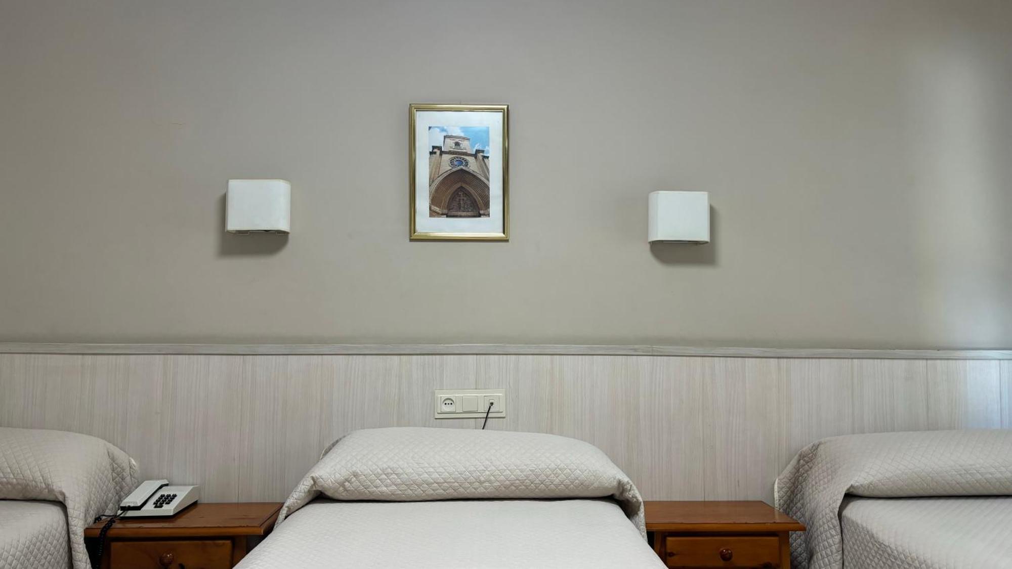 Hostal Atienzar Albacete Exterior photo